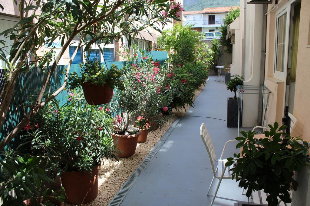 Apartments Petric Makarska Exterior foto