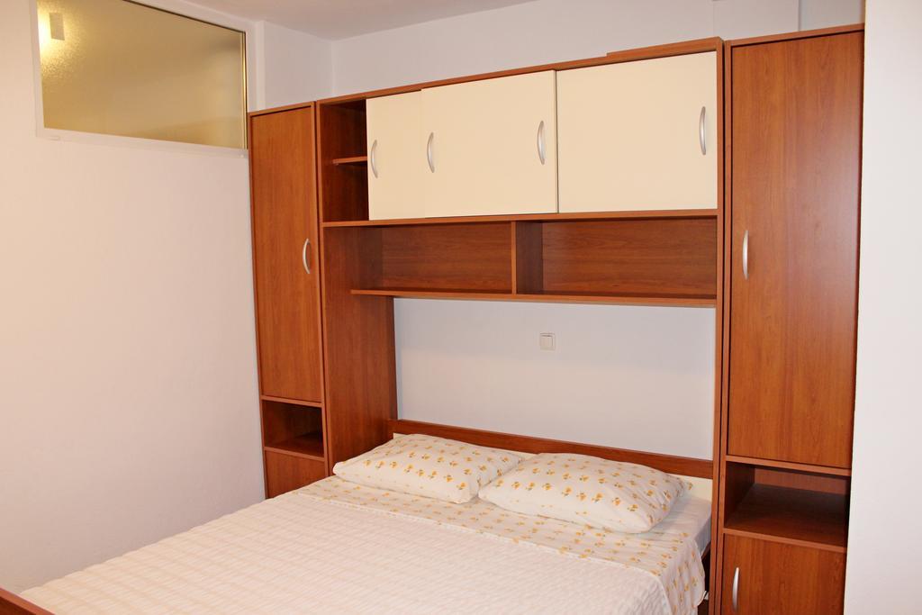 Apartments Petric Makarska Exterior foto